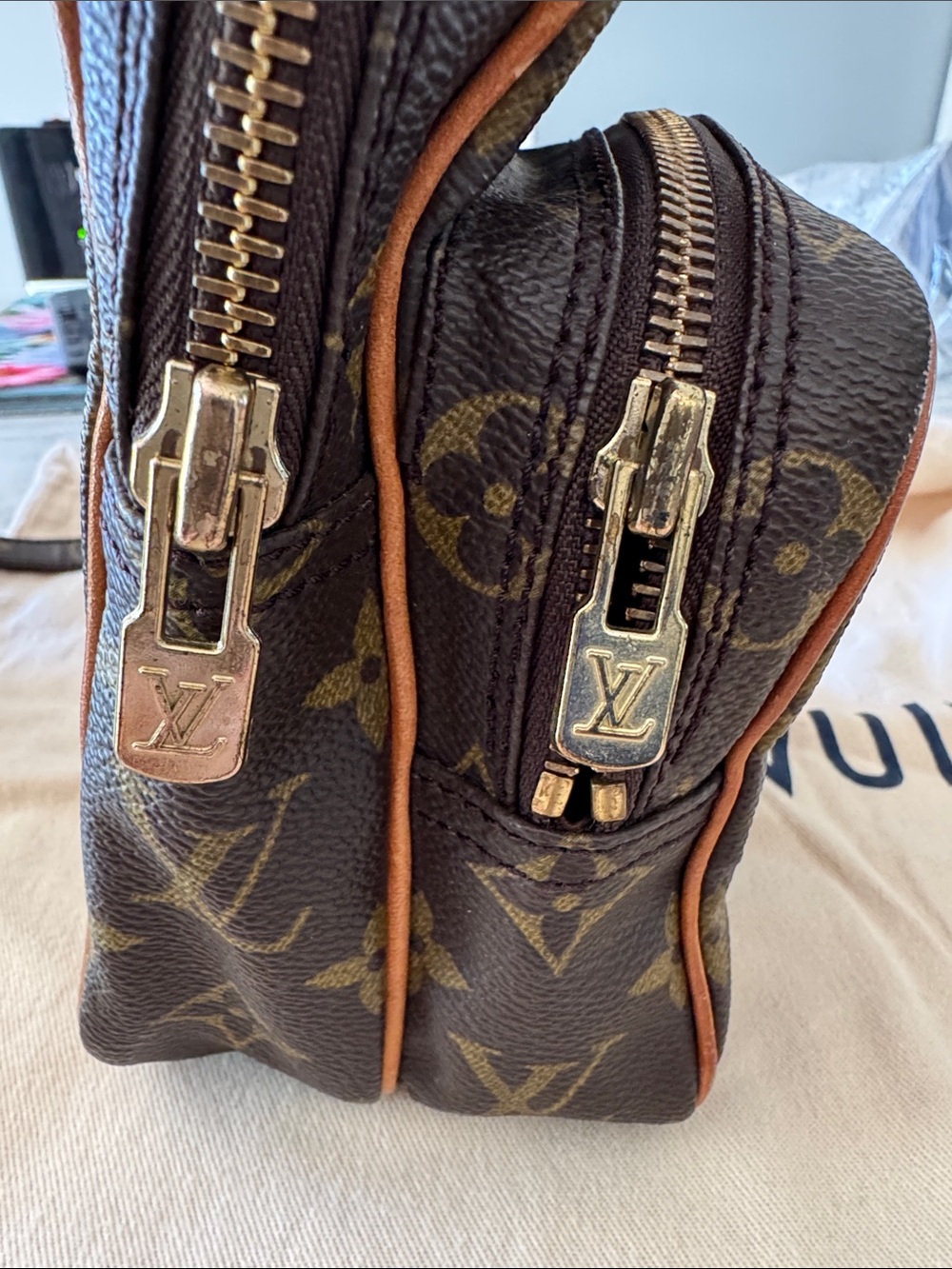 Louis Vuitton Monogram Mini Crossbody Bag Vintage Authenticated MAKE AN OFFER - Picture 11 of 11